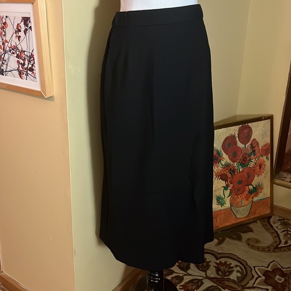 Vtg LILLY TAYLOR NY PARIS Size 22 Blazer Skirt Suit Wool Black Lined Timeless - Picture 6 of 16